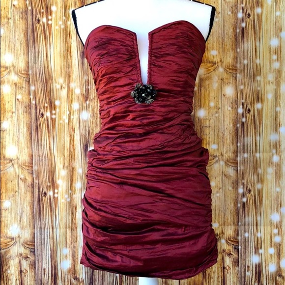 BCBGMaxAzria Dresses & Skirts - BCBG Maxazaria